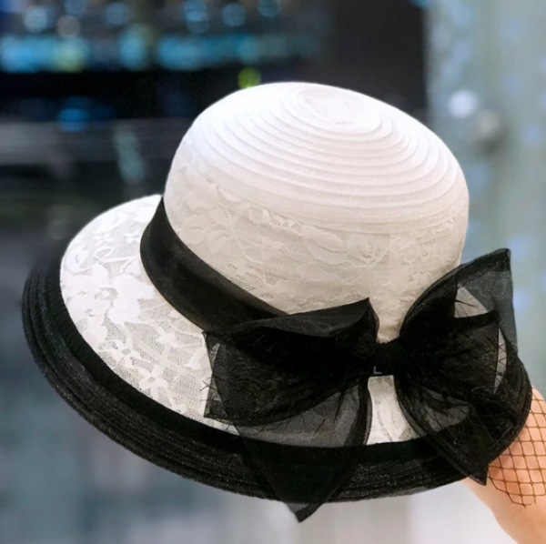 Topi Panama dengan Pita Dengan Renda